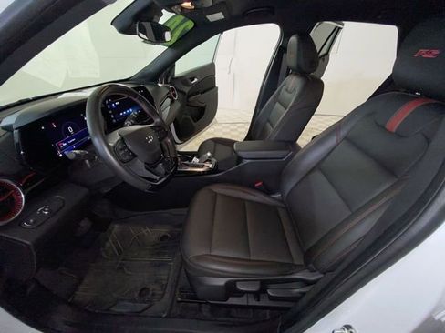 Used 2024 Chevrolet Trax RS w/ Driver Confidence Package FWD image 24