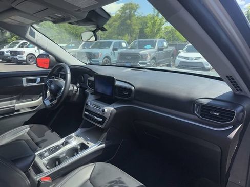 Used 2023 Ford Explorer XLT w/ Equipment Group 202A AWD/4WD image 12