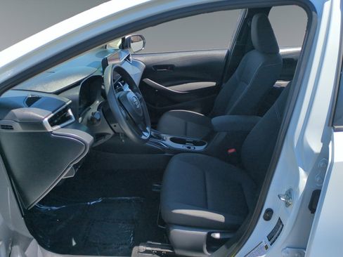 Used 2023 Toyota Corolla LE w/ Carpet Mat Package (TMS) image 9
