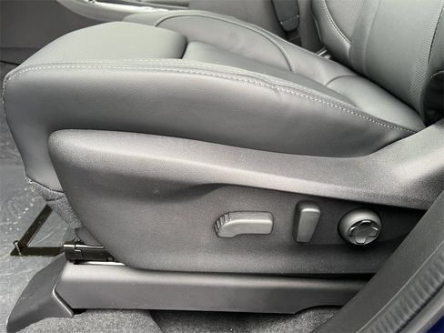 New 2026 Subaru Ascent Limited image 12