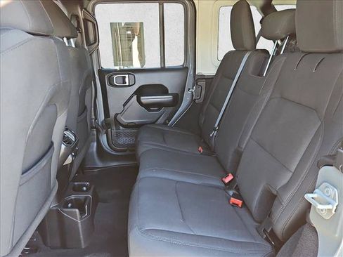 Used 2018 Jeep Wrangler Unlimited Sport S AWD/4WD image 17
