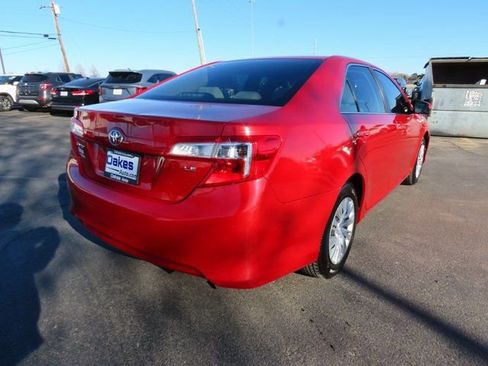 Used 2013 Toyota Camry LE image 9