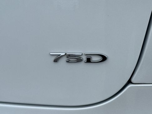 Used 2018 Tesla Model S 75D image 25