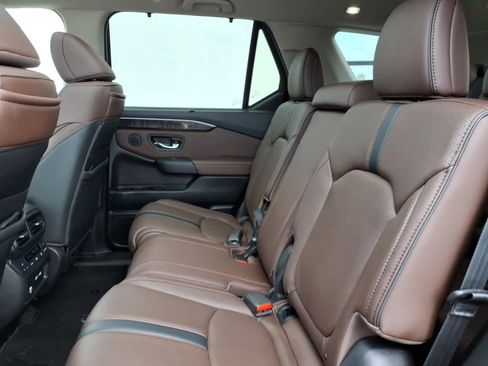 Used 2023 Honda Pilot Elite image 13