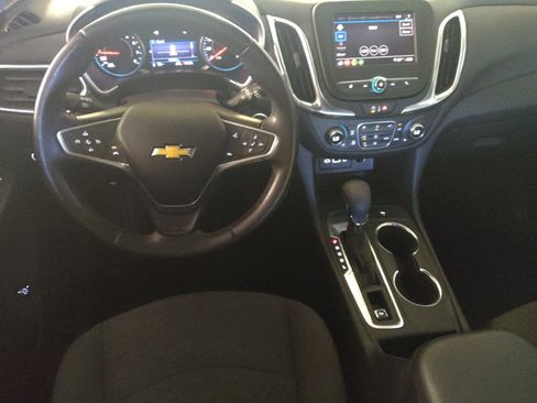 Used 2022 Chevrolet Equinox LT FWD image 22
