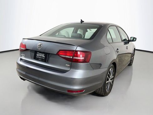 Used 2016 Volkswagen Jetta Sport FWD image 13