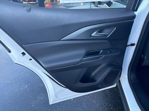 New 2026 Chevrolet Equinox EV LT image 27