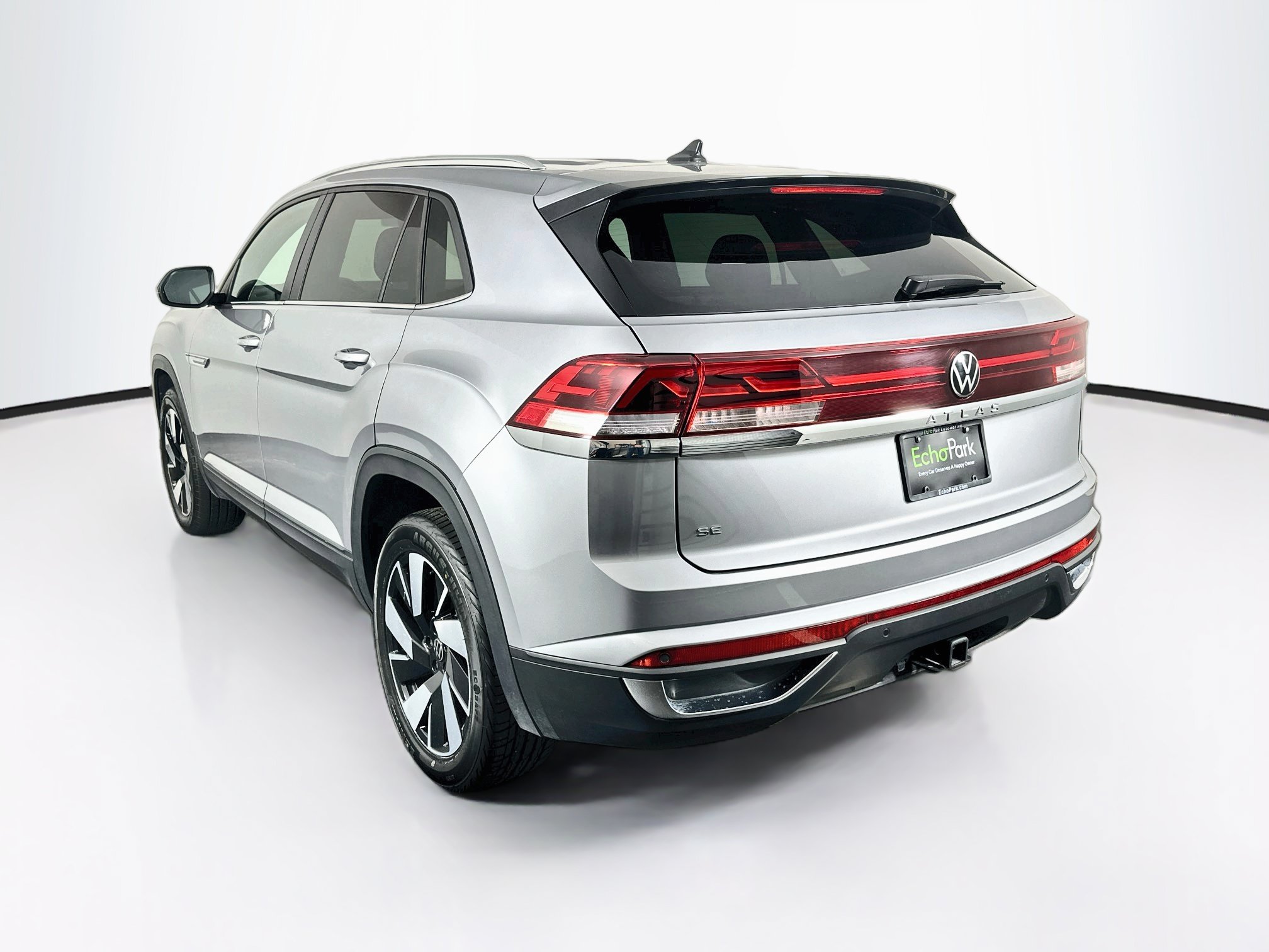 Used 2026 Volkswagen Atlas Cross Sport SE FWD image 5
