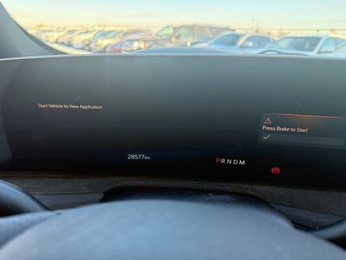 Used 2024 Cadillac XT4 Sport w/ Technology Package image 3