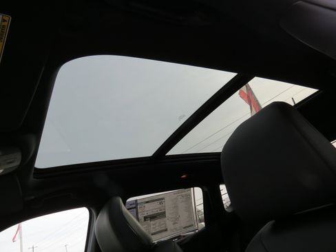 New 2026 Jeep Compass Limited image 20