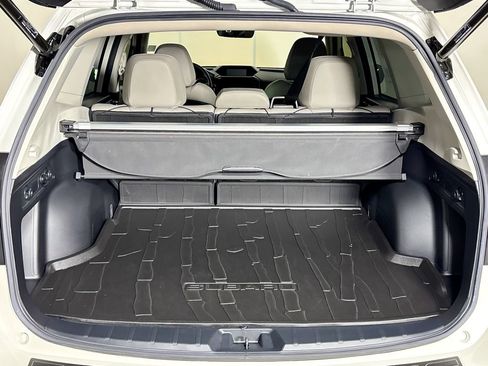 Used 2020 Subaru Forester Limited w/ Popular Package #3 AWD/4WD image 21
