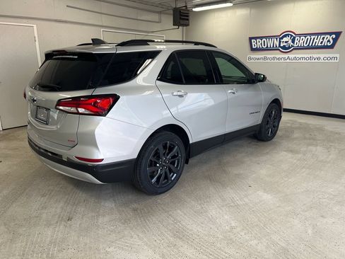 Used 2022 Chevrolet Equinox RS AWD/4WD image 4