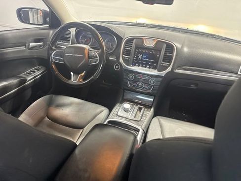 Used 2020 Chrysler 300 Touring w/ Sport Appearance Package RWD image 22