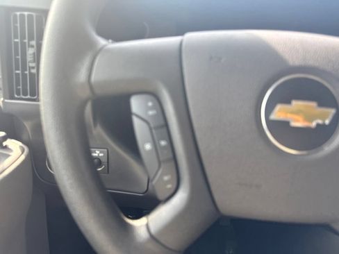 Used 2025 Chevrolet Express 3500 LS RWD image 9