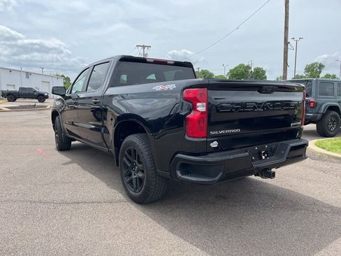 Used 2023 Chevrolet Silverado 1500 Custom image 5