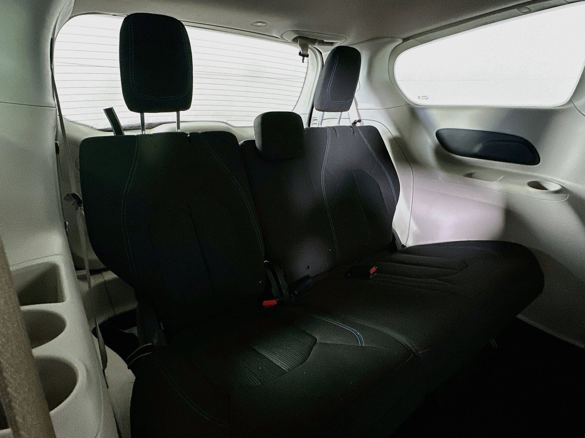 Used 2021 Chrysler Pacifica Touring FWD image 25