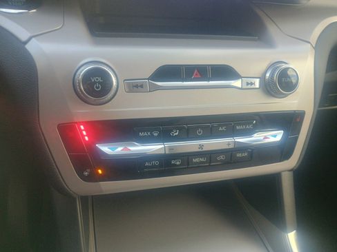 Certified 2023 Ford Explorer XLT w/ Equipment Group 202A image 28