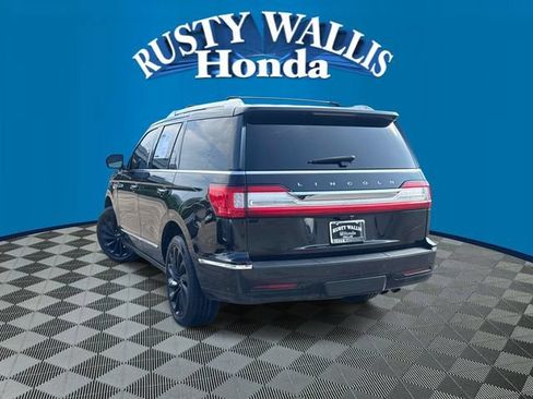 Used 2020 Lincoln Navigator Reserve w/ Equipment Group 208A Reserve AWD/4WD image 3