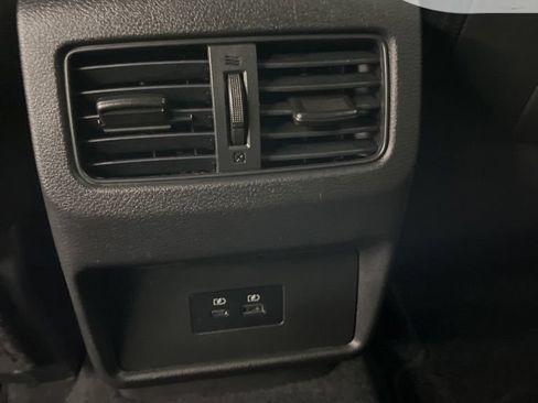 Certified 2023 Nissan Rogue SV AWD/4WD image 32