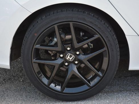 Used 2023 Honda Civic Sport image 31