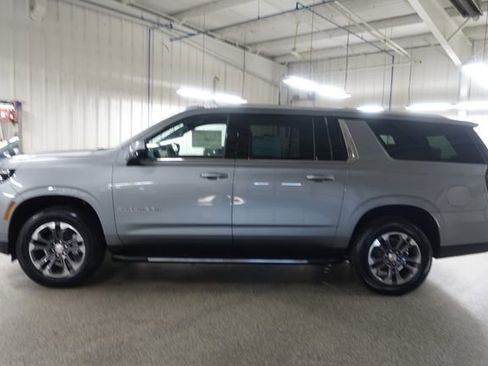New 2026 Chevrolet Suburban LS AWD/4WD image 4
