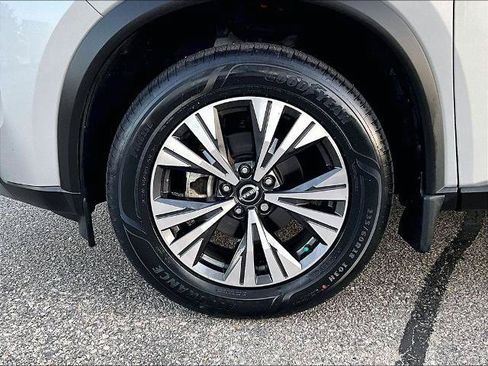 Certified 2023 Nissan Rogue SV AWD/4WD image 7