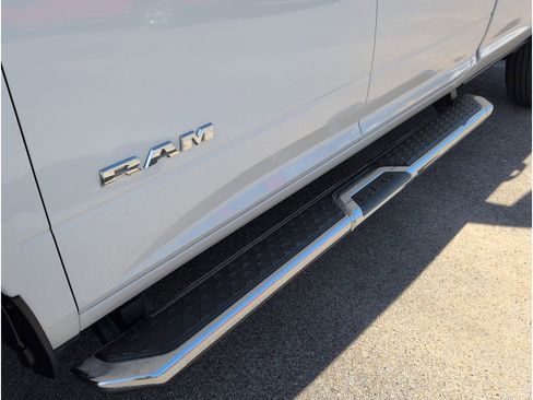 Used 2024 RAM 2500 Big Horn image 10