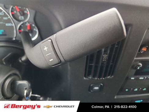 Used 2024 GMC Savana 2500 w/ Driver Convenience Package image 15