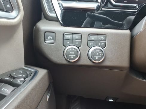 New 2026 GMC Sierra 1500 SLT w/ SLT Premium Plus Package AWD/4WD image 22