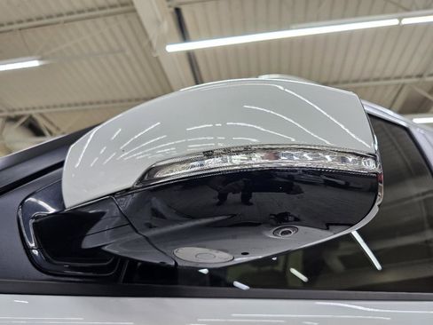 Used 2016 Land Rover LR4 HSE image 12