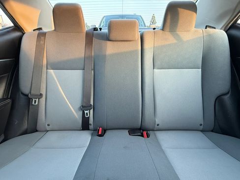 Used 2015 Toyota Corolla L FWD image 22