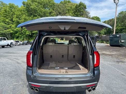 Used 2021 GMC Yukon Denali w/ Advanced Technology Package AWD/4WD image 35
