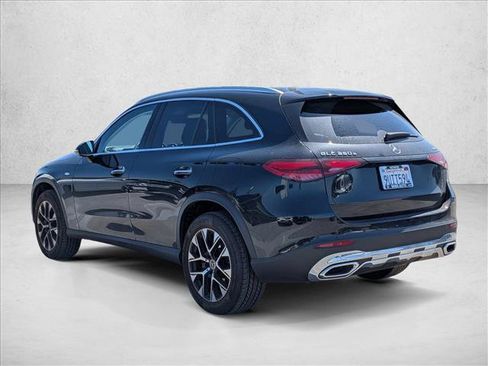 Used 2025 Mercedes-Benz GLC 350e 4MATIC image 7