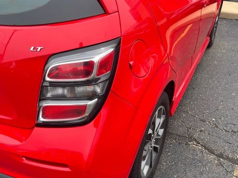 Used 2017 Chevrolet Sonic LT w/ Fun and Sun Package FWD image 5