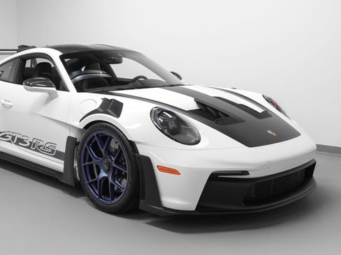Certified 2025 Porsche 911 GT3 RS RWD image 9