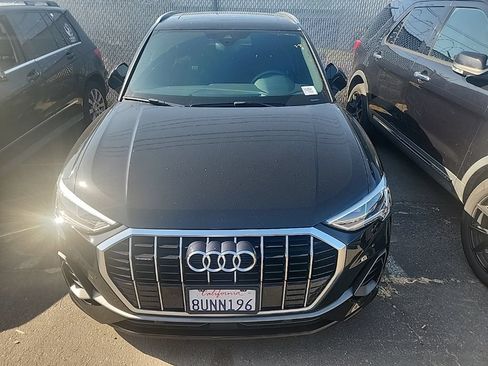 Used 2021 Audi Q3 2.0T Premium Plus w/ Premium Plus Package AWD/4WD image 2