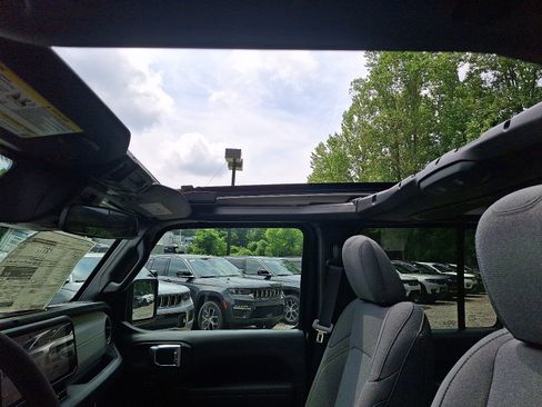 New 2025 Jeep Wrangler Sport S image 8