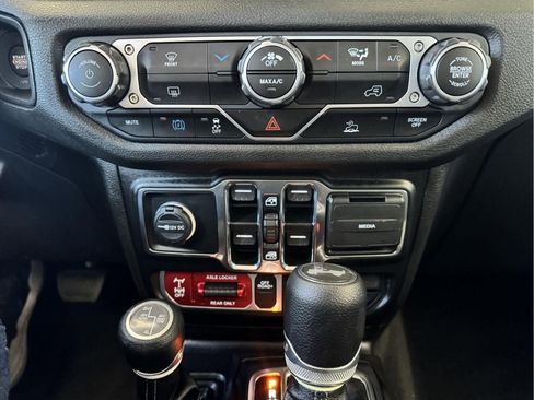 Used 2025 Jeep Wrangler Unlimited Sport S 4xe AWD/4WD image 22