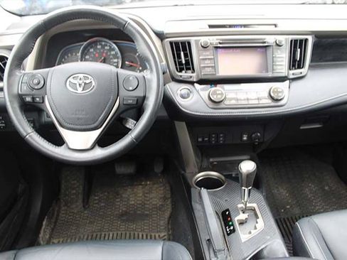 Used 2013 Toyota RAV4 Limited AWD/4WD image 10