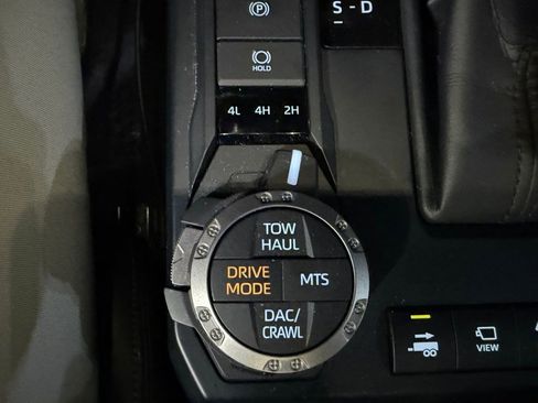 Used 2024 Toyota Tacoma TRD Off-Road w/ TRD Off Road Premium Package AWD/4WD image 17