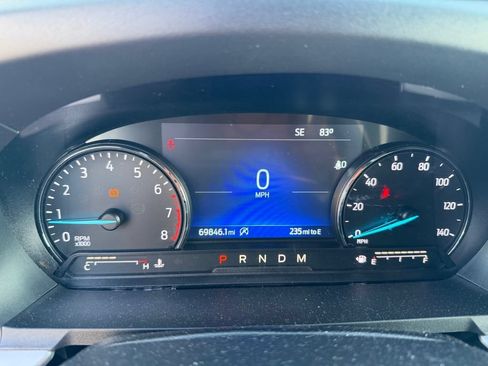 Used 2020 Ford Explorer XLT w/ Comfort Package AWD/4WD image 14