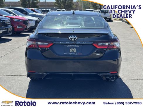 Used 2024 Toyota Camry SE FWD image 5