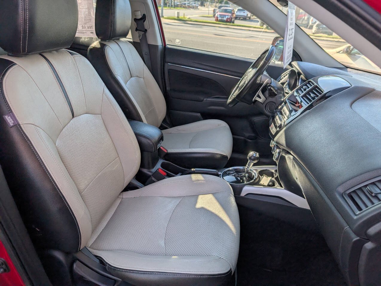 Used 2013 Mitsubishi Outlander Sport LE AWD/4WD image 17