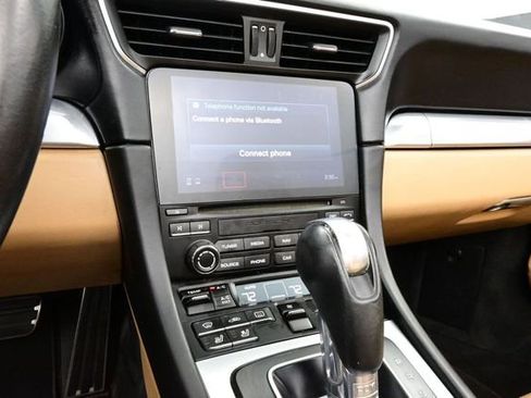Certified 2019 Porsche 911 Carrera S RWD image 11