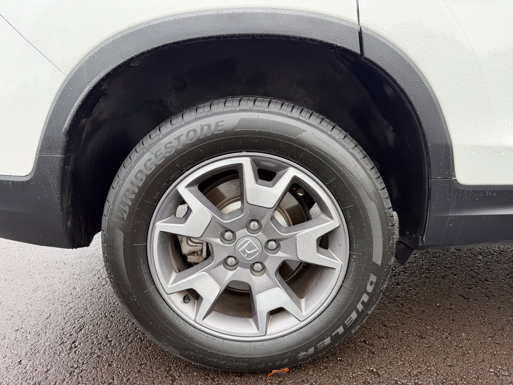 Used 2022 Honda Passport TrailSport image 9