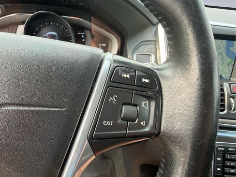 Used 2016 Volvo XC60 T5 Premier w/ Proximity Package AWD/4WD image 28