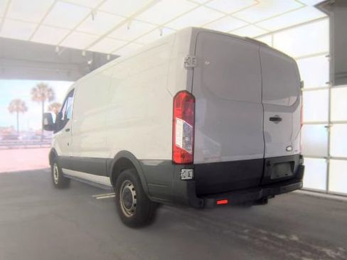 Used 2015 Ford Transit 250 130 Low Roof RWD image 2