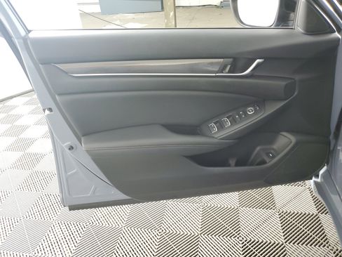 Used 2021 Honda Accord Sport image 27