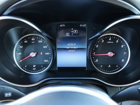 Used 2022 Mercedes-Benz GLC 300 4MATIC image 29