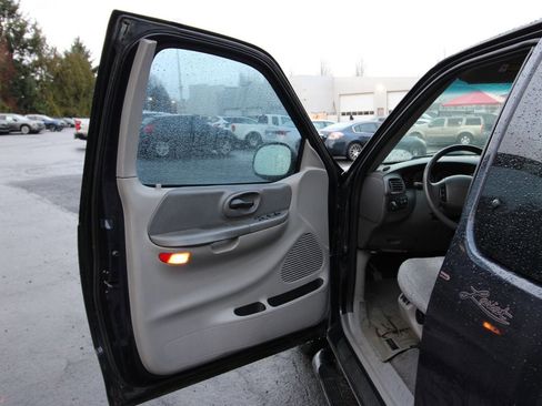 Used 1999 Ford F150 2WD SuperCab image 9